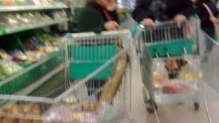 Buscando la cancion de  MERCADONA [upl. by Jochebed975]