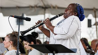 Clarinetist Doreen Ketchens plays in Little Washington Virginia [upl. by Giacinta88]