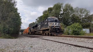 NS 4662 and NS 4343 pull NS 286 through Huntsville AL [upl. by Inimak]