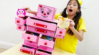 Wendy Pretend Play with Cleaning Up Robot Storage Buddy Toys for Kids [upl. by Icak]