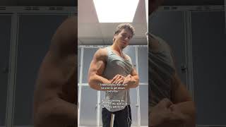 2400 calorie surplus maximum gymmotivation biceps love diet [upl. by Lrem]