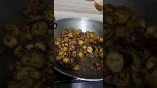 Karele ki sabzirecipe youtubeshorts cooking dinner recipewith yummy easy kitchen 😋🤤 [upl. by Reteip]