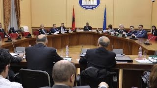 A1 Report  Polemika në Këshill PD i del në mbrojtje Doshit [upl. by Schear]