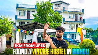 I found a vintage hostel near Upes Dehradun 🥹 Ridey behl vlogs youtuber vlogger collegelife [upl. by Akenit936]