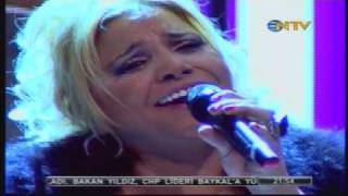 Sertab Erener amp Kibariye  sen ağlama live [upl. by Millford]