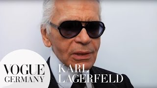 Exklusives Interview mit Karl Lagerfeld bei seiner CHANEL Fashion Show [upl. by Ikcim]