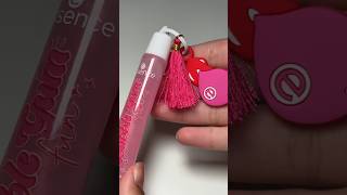 Perfekt für den Sommerurlaub 😍☀️ neuer essence its bubble gum fun shiny lipgloss keychain [upl. by Ennaj]