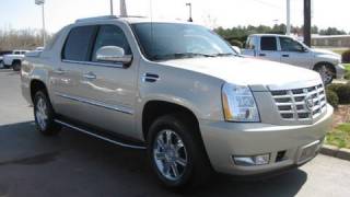 2007 Cadillac Escalade EXT Start Up Exhaust and In Depth Tour [upl. by Attenauqa640]