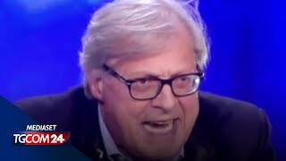 Vittorio Sgarbi perde le staffe con Vladimir Luxuria quotHai il co Eri o no un uomoquot [upl. by Lleuqram985]