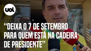 Flávio Bolsonaro sobre 7 de setembro Deixa para quem está na cadeira de presidente [upl. by Arraeis]