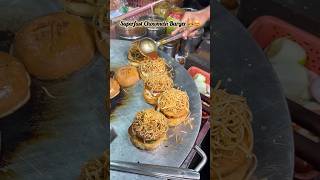 Sirf 50 Rs ka Superfast Chowmein Burger 🍔 ab East Delhi mai😍 theepicuregirllll 🔔 [upl. by Schluter]