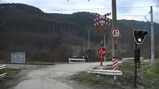 Spoorwegovergang Romcha Ромча BG  Railroad crossing  Железопътен прелез [upl. by Llehcnom]