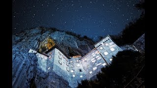 Le Grotte di Postumia e il Castello di Predjama  una visita da ricordare [upl. by Llewon]