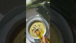 Soupe Courgette Feta [upl. by Ydennek]