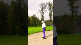 Und wie ist dein Golf Bunkerspiel so golf golfswing lefthanded golfing [upl. by Oicnevuj]