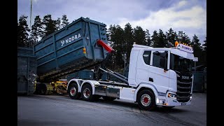 SHIFTING CONTAINERS POV outside  🇸🇪 HOOK LOADER [upl. by Ahsinuq36]