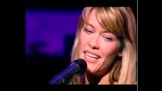 Cerys Matthews  Calon Lan Live [upl. by Onra]