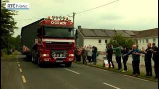 RTE NEWS THE PEOPLE OF COOLE WESTMEATH MAKE A SHOW OF THEMSELVES CHEERING REMOVAL OF WAR VETS HOMES [upl. by Rumney]