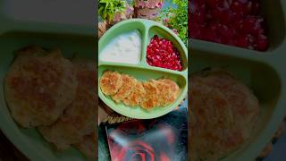 Chicken carrot fritters fritters babyfood 6monthbabyfoods weightgainfoods frittersrecipe [upl. by Nim729]