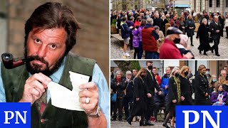 Comedy legend Jethro’s funeral brings Cornwall to standstill as Jim Davidson pays tribute [upl. by Esmerelda417]