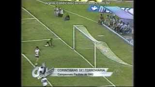 Corinthians 3 x 1 Ferroviária  28  11  1982 [upl. by Enirtak]