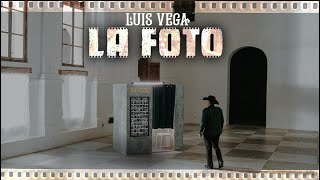 Luis Vega  La Foto Video Oficial [upl. by Nacnud]