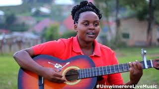 Simenye ko ari bwo bwa nyuma by Byumvuhore Live cover by Celine [upl. by Reisfield]