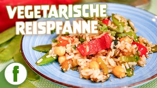 Reispfanne mit Gemüse  Vegetarisches Gericht mit Karotten und Paprika [upl. by Haberman]