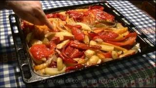 Peperoni e patate al forno [upl. by Nekial]