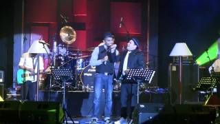 Tompi  Tak Pernah Setengah Hati ft Glenn Fredly  Central Park HD [upl. by Dlareg]