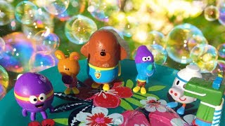 Hey Duggee Toys Hey Duggee Playing With Bubbles [upl. by Read]