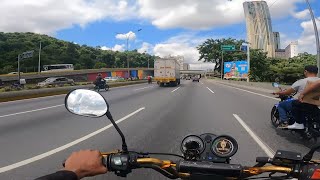 ¿Por El Rápido o Lento en Autopista de Caracas en Moto Bera SBR [upl. by Patrick611]