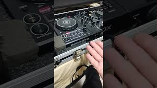 E agora está podendo usar a ddj 400 no serato dj dicasparadj djcontroller musica comoserdj [upl. by Selwin31]