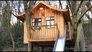 Wie von den Baumhaus Profis Baunataler baute Palast aus Holz  DIY [upl. by Elletse356]