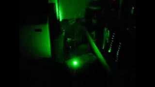 5mW 532nm Green Laser Pointer Pen  DealExtreme [upl. by Otsirave441]