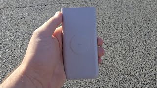 Samsung 10000 mAh Battery Pack Review Samsung [upl. by Yate]