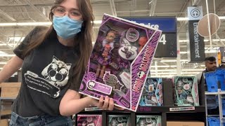 MONSTER HIGH IS BACK DOLL HUNT AND HAUL BOORIGINAL CREEPRODUCTIONS CLAWDEEN AND FRANKIE [upl. by Bernardo124]