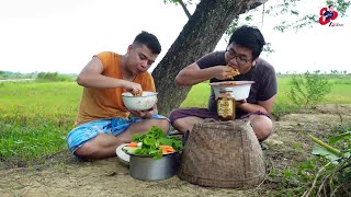 Burmese Chicken Curry with Potato 🥔🥘  🇲🇲 Local Cuisine [upl. by Bilbe]