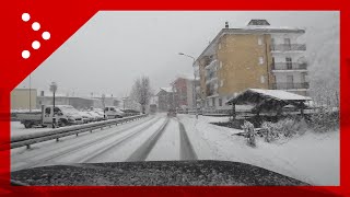 Maltempo in Piemonte la neve si spinge fin sotto gli 800 metri camera car allaltezza di Vernante [upl. by Dnana]