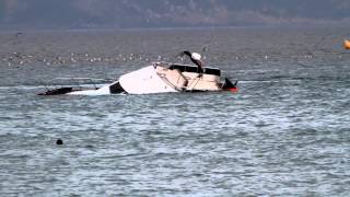 La Ciotat  Un bateau coule devant la plage [upl. by Eilesor]