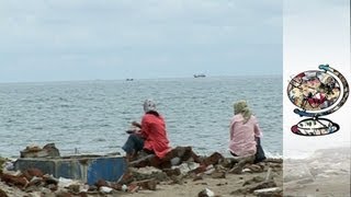 The man who Filmed the Tsunami  Shocking footage of the Indonesian disaster [upl. by Groos]