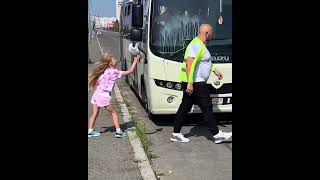 A little girl stopped the bus for a good cause [upl. by Herstein]