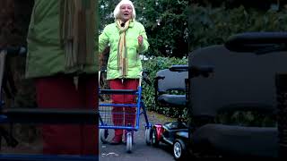 Gehstock Rollator oder Scooter Welches ist die richtige Gehhilfe [upl. by Aicylla]