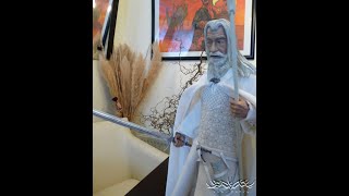 Sideshow Collectibles The Lord of the Rings Gandalf the White Premium Format Figure Exclusive Edi [upl. by Wiggins]