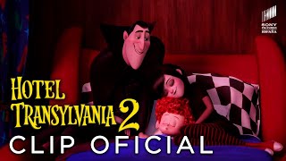 HOTEL TRANSILVANIA 2  Canta con Drac y Mavis  Clip en ESPAÑOL  Sony Pictures España [upl. by Mani67]