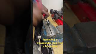 How to extract transponder from a Toyota chip key viralvideo locksmith carkeys Transponder [upl. by Nolubez176]