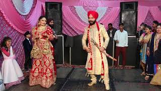 Fusion of Nai Jana nai Jana Tere naal and reply song Best dance performance by couple on wedding [upl. by Yssirk]