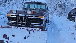 1977 F250 plow truck getting it done [upl. by Arimak423]