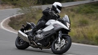 Test Honda VFR 800 X Crossrunner  puissance haut perchée [upl. by Jew]