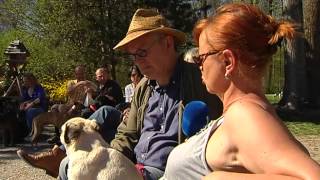 Stammtisch mit den Hundebesitzern im quotMinihofbräuhausquot [upl. by Constanta]